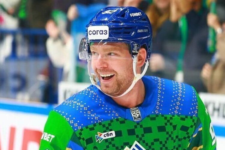 Евгений Кузнецов – о победном голе: «Мы с Ремпалом эту комбинацию с детства наигрываем»