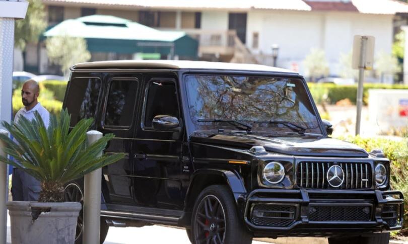    Источник: Backgrid | Бритни Спирс заметили с сигаретой на заправке после недавнего ареста