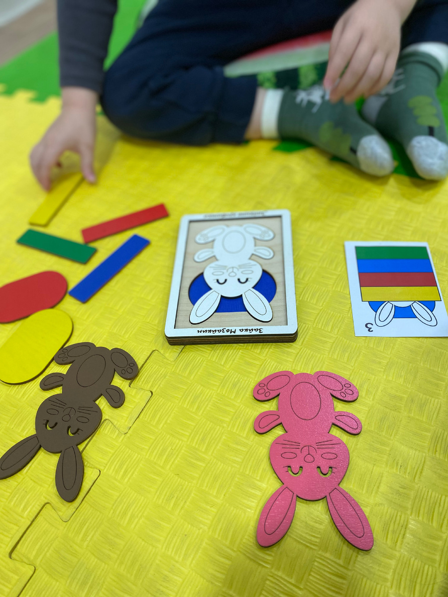 На занятиях у логопеда.