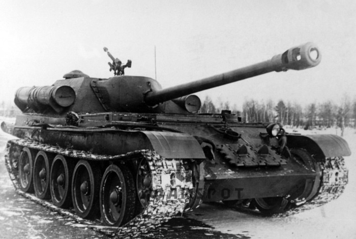 СУ-101, классическая модель танка. Фото: alternathistory.ru
