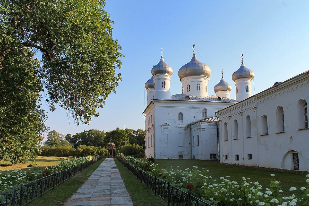 Юрьев монастырь – ElenaLitera on Wikipedia