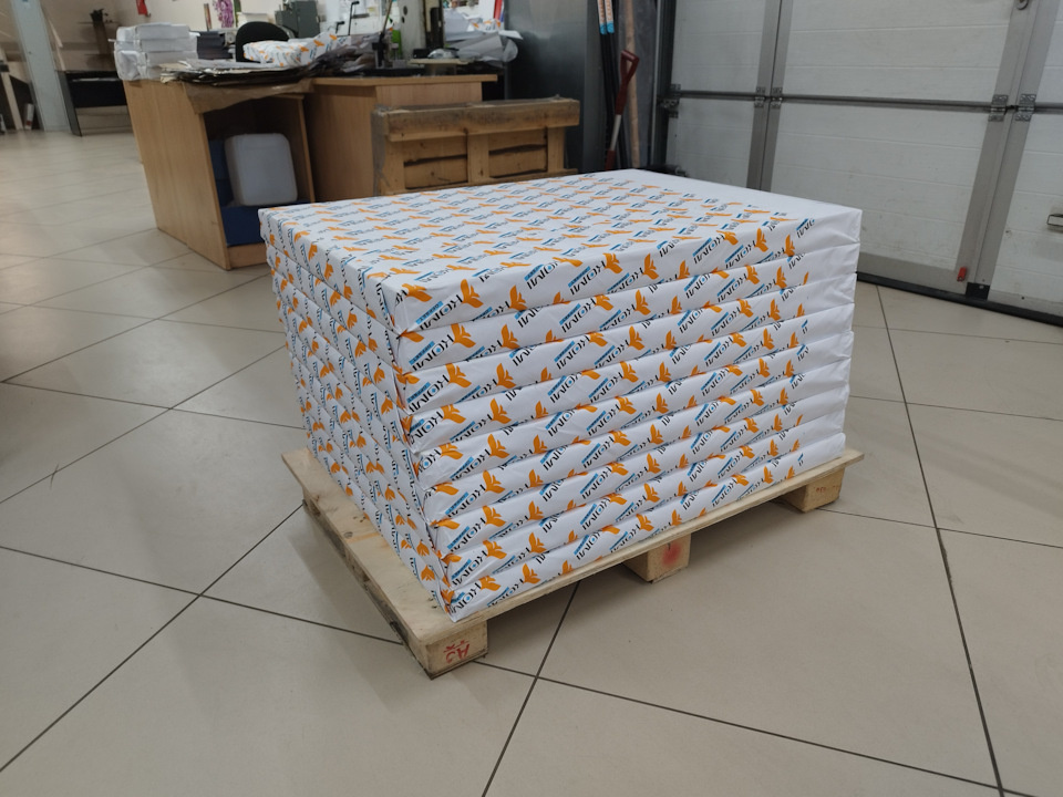 палета бумаги