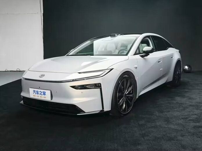    Дешевая электро-Camry: Революция на глобальном авторынке.