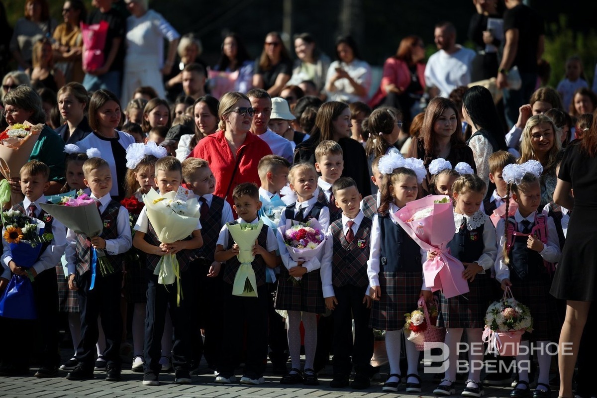    В Татарстане в 2026/2027 учебном году в первые классы пойдут 46 тысяч детей и 16,8 тыс. из них будут обучаться в школах Казани. Артем Дергунов / realnoevremya.ru