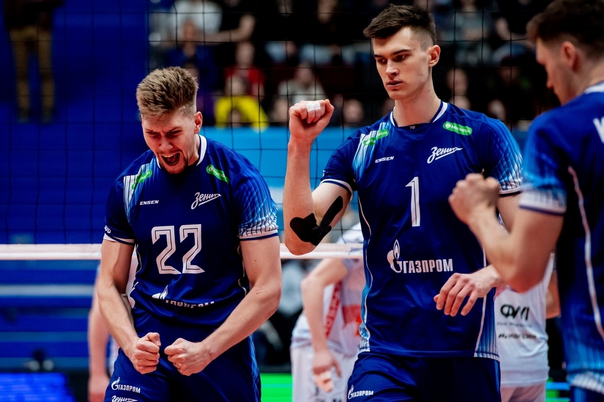    Виталий Дикарев (слева) и Владислав Бабкевич