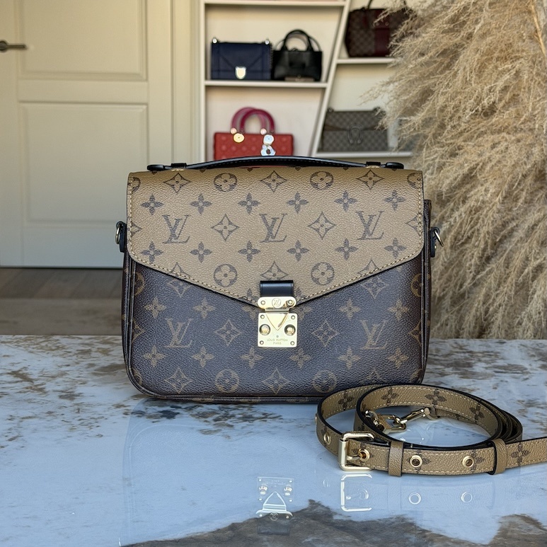 Сумка Louis Vuitton Pochette Metis
