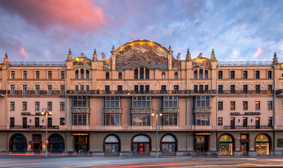 Пятизвёздочный отель рядом с историческим центром столицы.
