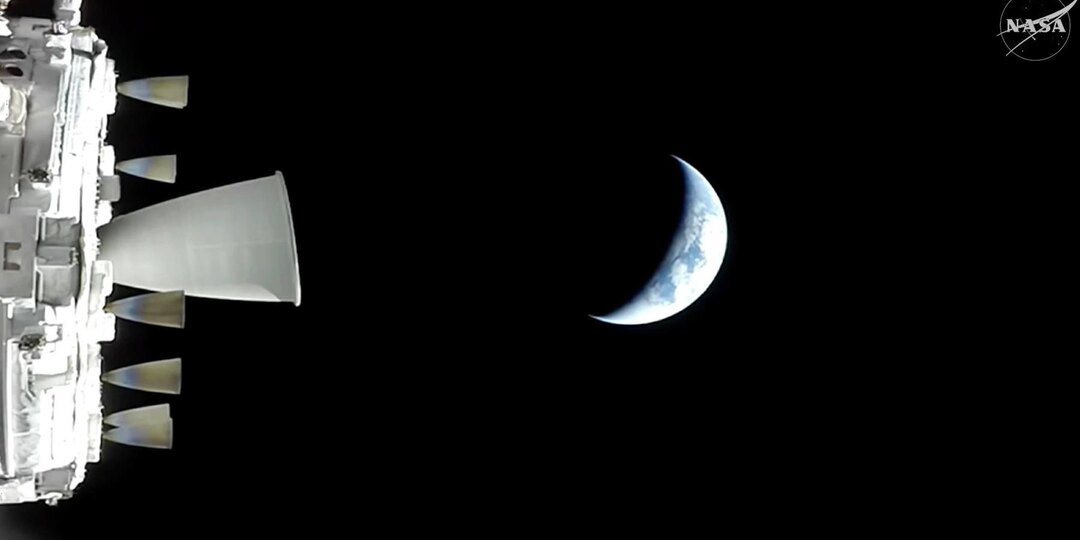 Корабль с астронавтами миссии «Артемида-2» вышел на траекторию перелета к Луне