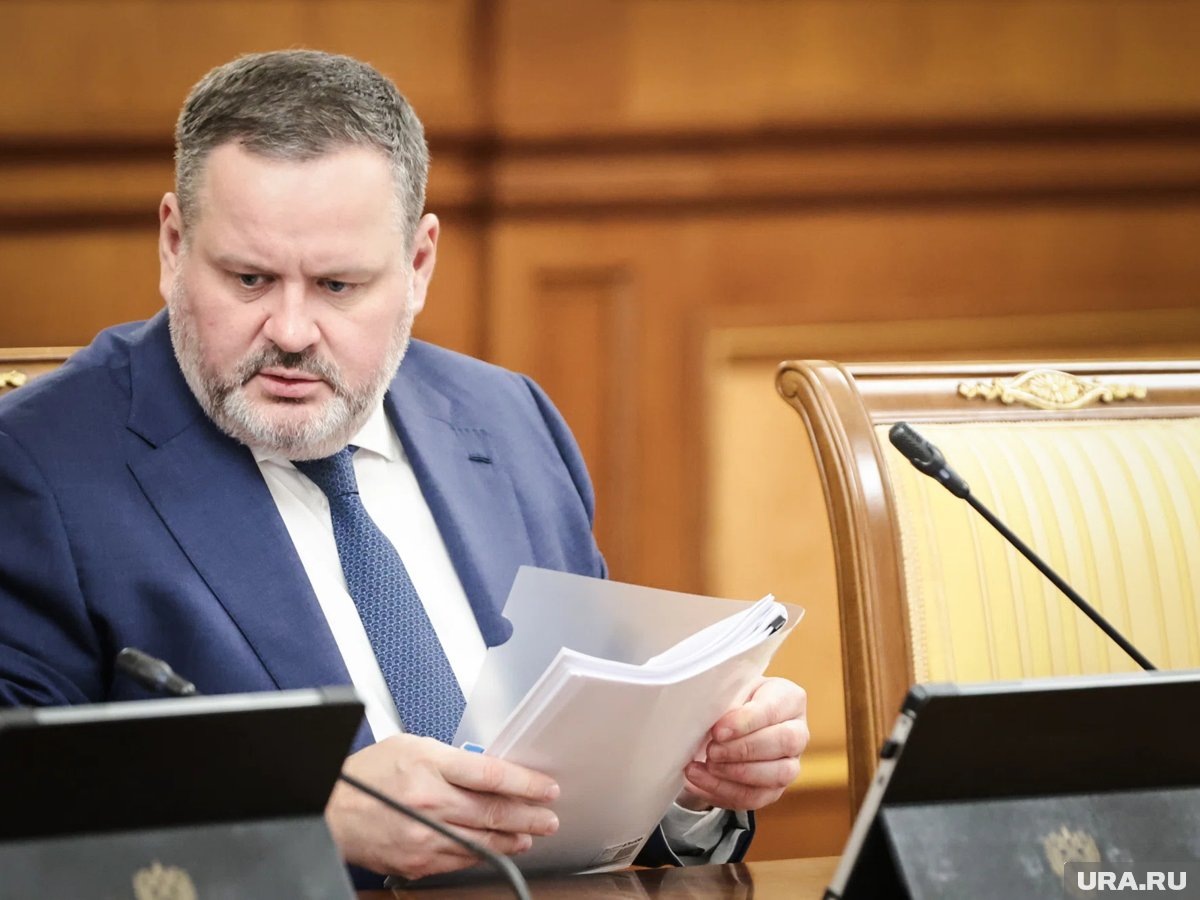  По словам главы Минтруда Антона Котякова, реальные зарплаты в 2025 году выросли на 4,4%, а номинальные - на 13,5%