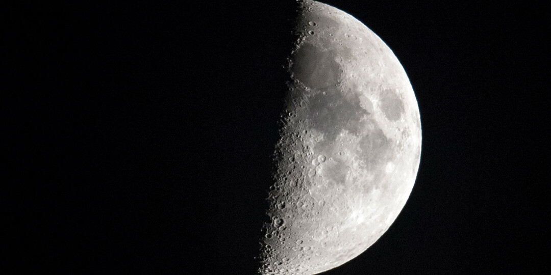 NASA разрешило вывести космический корабль Orion на траекторию к Луне