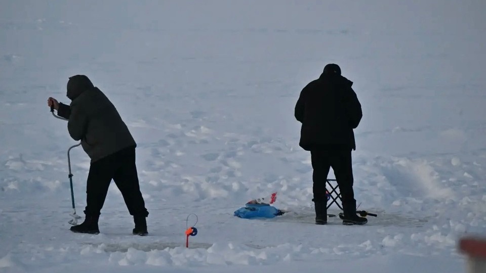 Подводный дрон нашел тела двух рыбаков, провалившихся под лед в Братском районе