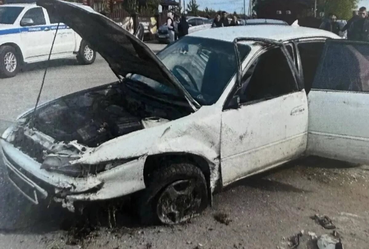    Хабаровский лихач перевернул машину на скорости и бросил пассажира умирать