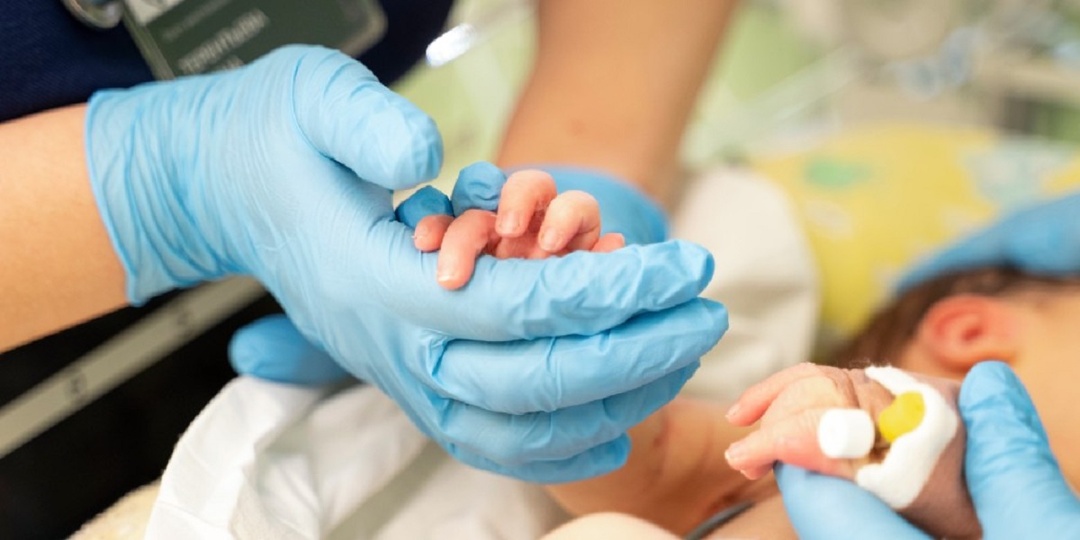 В Волгограде медики спасли новорожденную с редким диагнозом