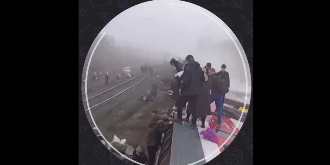 Крушение пассажирского поезда Москва — Челябинск: что известно