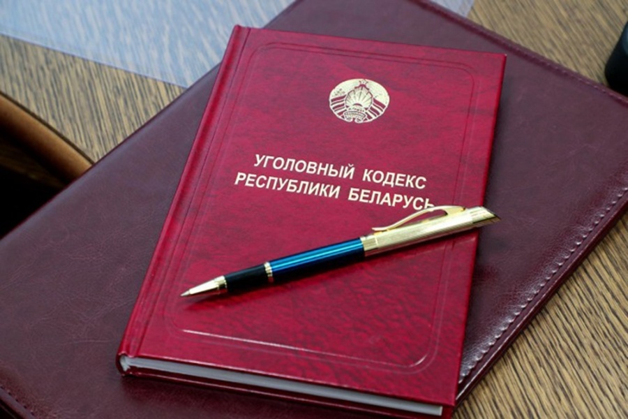     Во время ссоры нанесла сожителю удар ножом в лицо