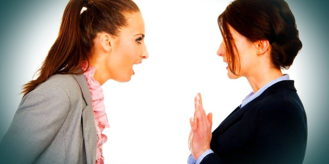 Как защитить себя от энергетического вампира: признаки и способы защиты