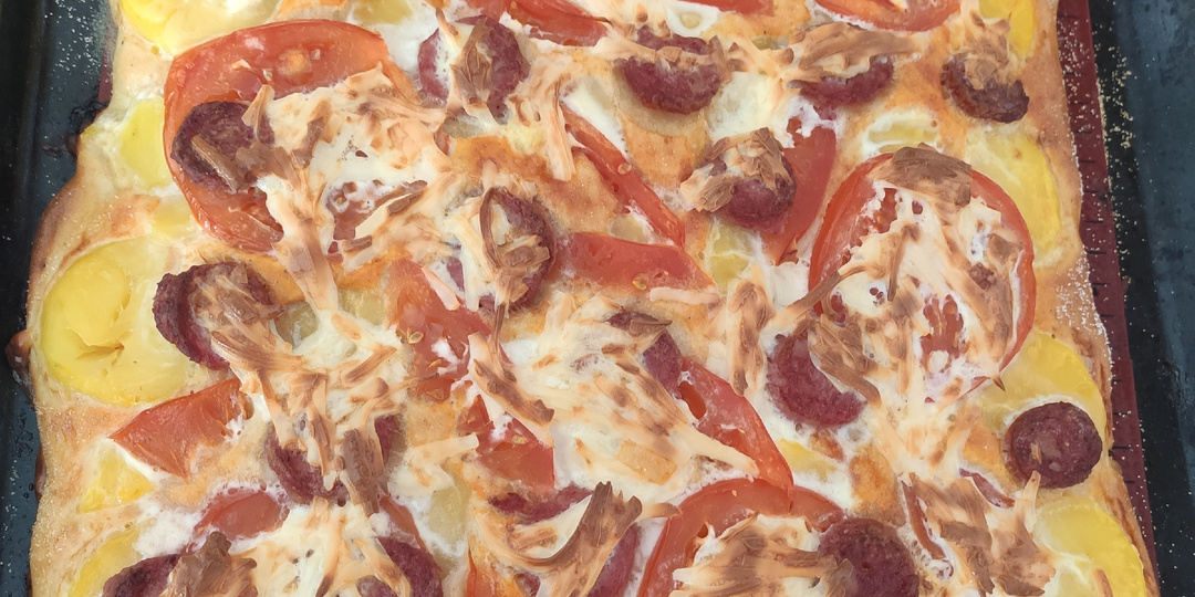 Почта, еда, думки про платье.