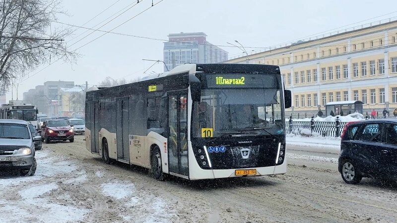     Автобусы зимой, Барнаул. Анна Зайкова