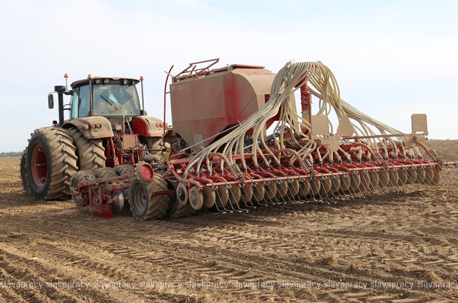     Техника простаивает, отчетность врет: КГК выявил нарушения в ходе весенне-полевых работ