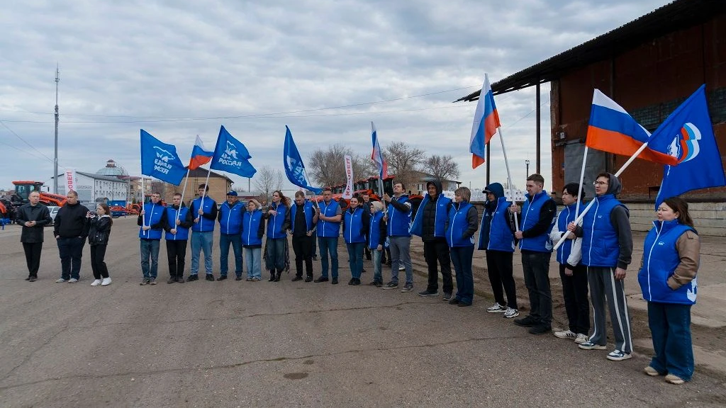     Партия «Единая Россия» поддерживает ребят на передовой с начала специальной военной операции.     
Фото предоставлено партией «Единая Россия».