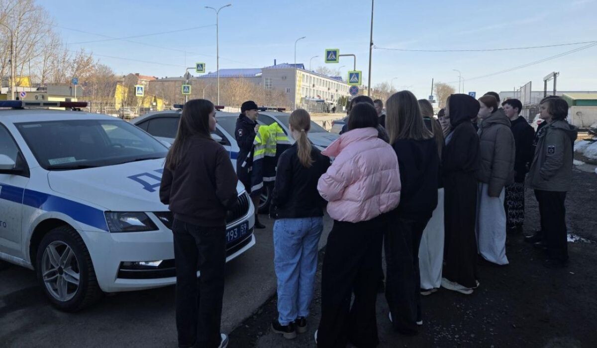     Экскурсия в полиции. Источник: ОМВД по ЧГО Автор фото: Отдел МВД по ЧГО