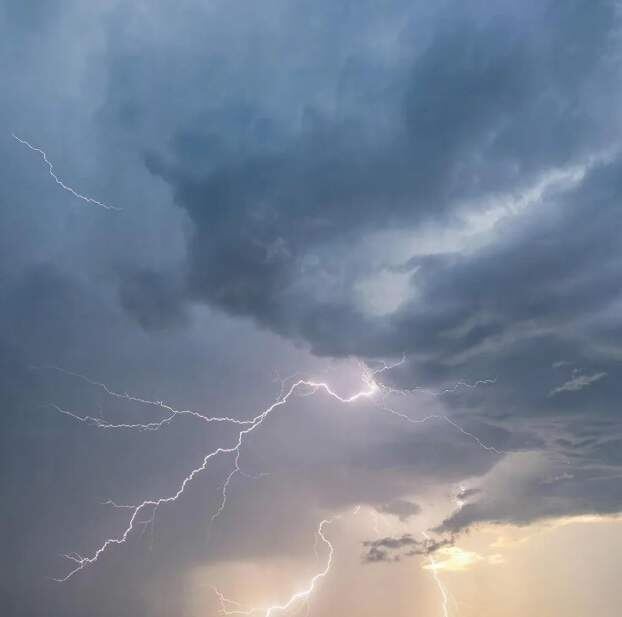    Фото сгенерировано нейросетью