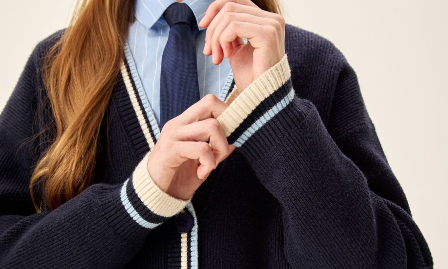 Стильный образ школьника: сочетаем форму с повседневной одеждой