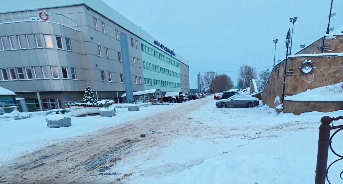 Это же место зимой, но с другого ракурса
