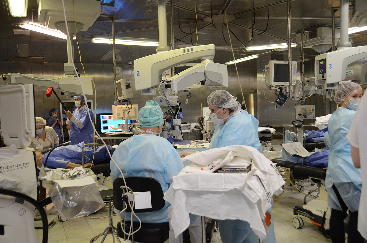 Приморским хирургам пришлось «распутывать» внутренние органы пациентки ради ее будущего материнства.  Фото: Фото: ФедералПресс / Татьяна Буторина