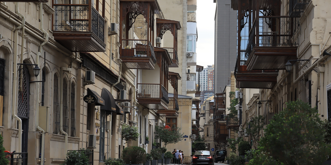 Баку вчера и сегодня: чудесное наслоение древнего, дореволюционного, советского и современного!