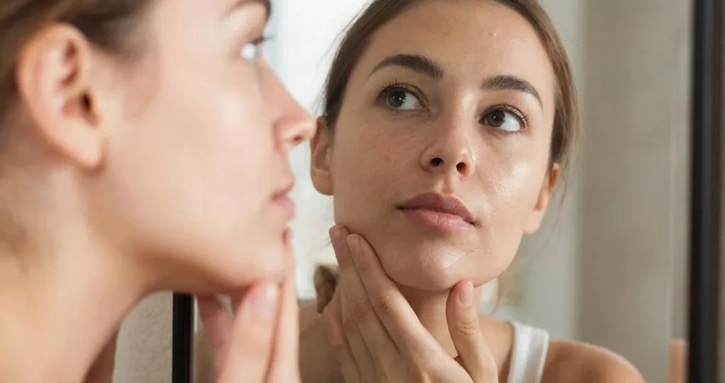 Как ухаживать за чувствительной кожей, рассказала врач-дерматолог