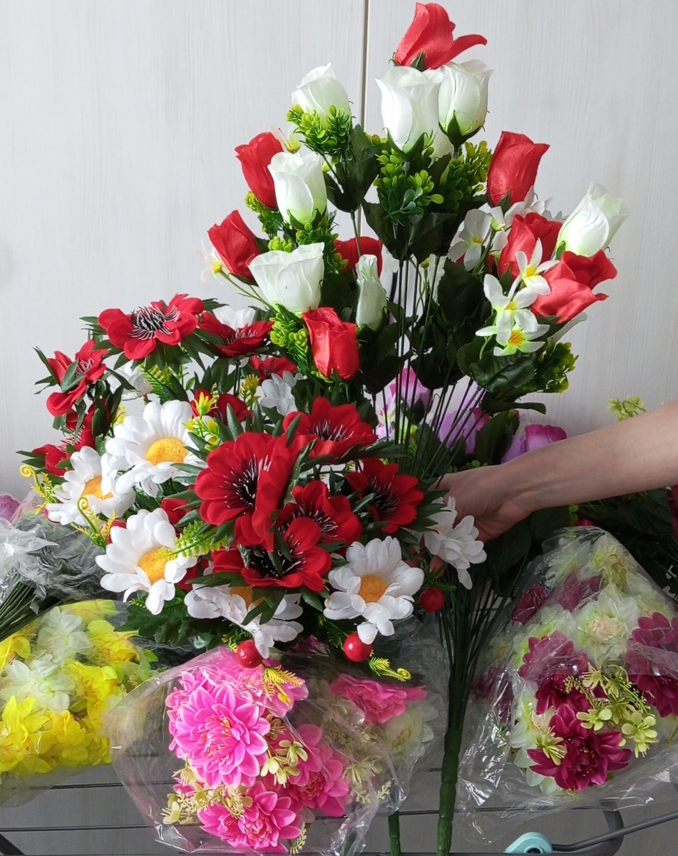 Достали из упаковок, не расправляли.