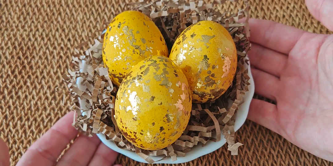 Этот способ окраски яиц меня покорил: быстро, просто и очень красиво