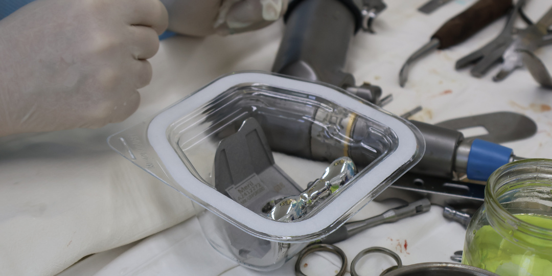 220 человек снова ходят. Это не преувеличение.