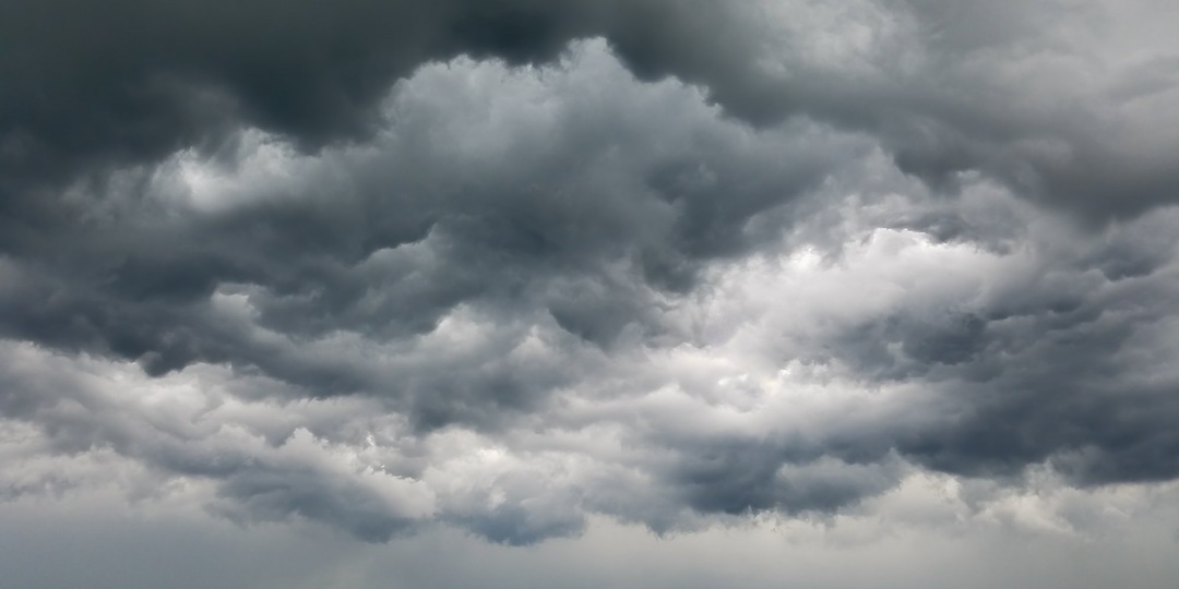 Атмосферный фронт с волнами принесёт в Петербург дожди