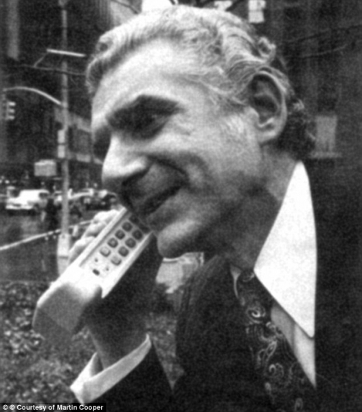 Мартин Купер и первый звонок с мобильного. 1973 год