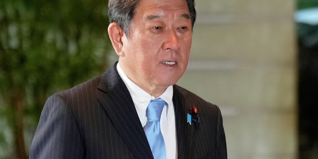 Глава МИД Японии ответил по-русски на вопрос об отношениях с Россией