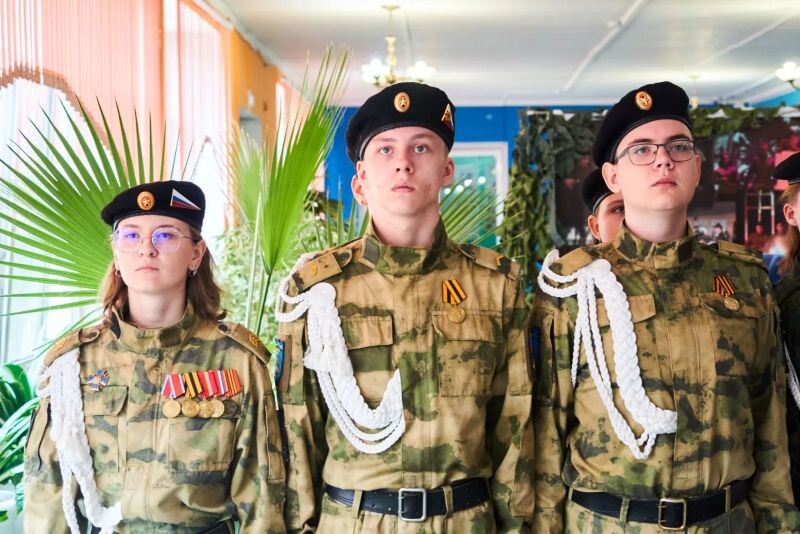 «Когда русский человек чувствует правоту, он непобедим»: образовательные учреждения Сызрани посетит выставка о реалиях мира