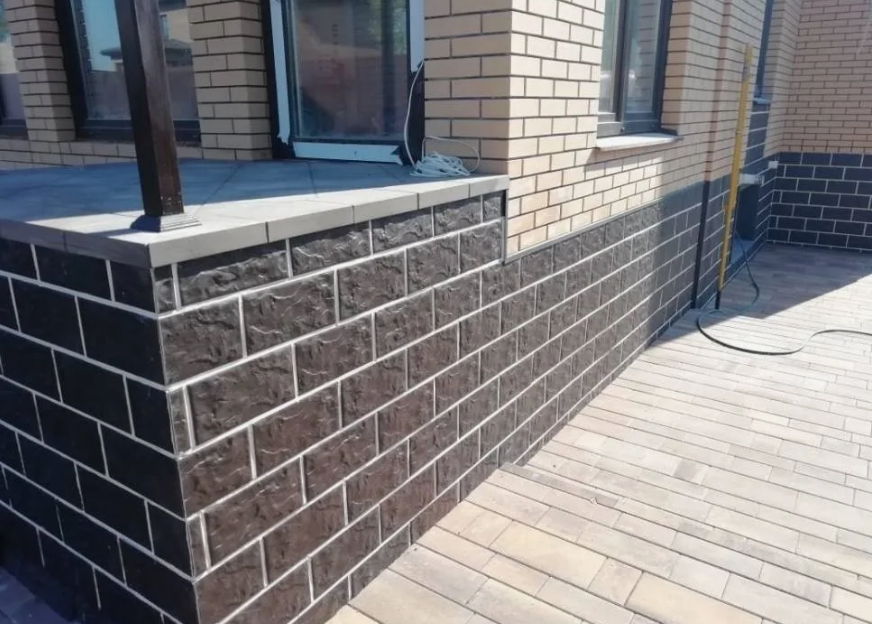 Отделка цоколя ПВХ‑панелями в Киржаче