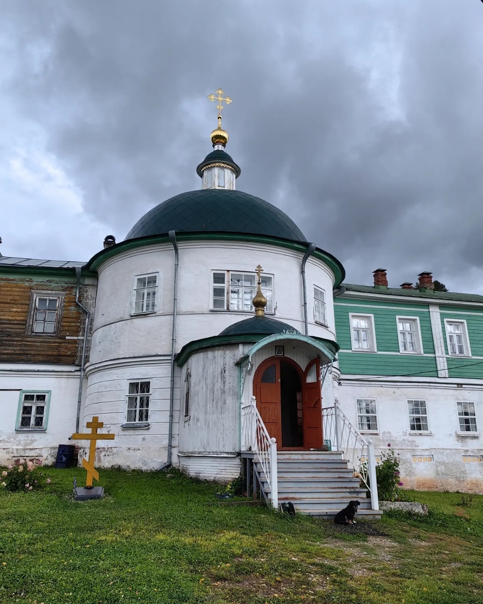 Храм Покрова Пресвятой Богородицы.