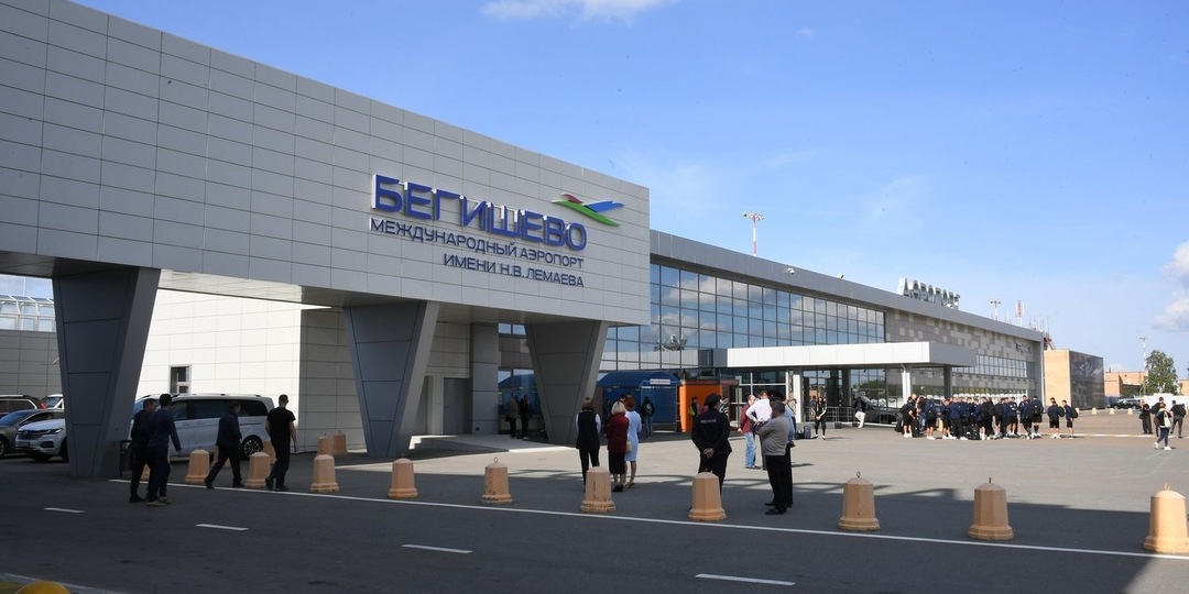 Аэропорт Казани открыли для полетов
