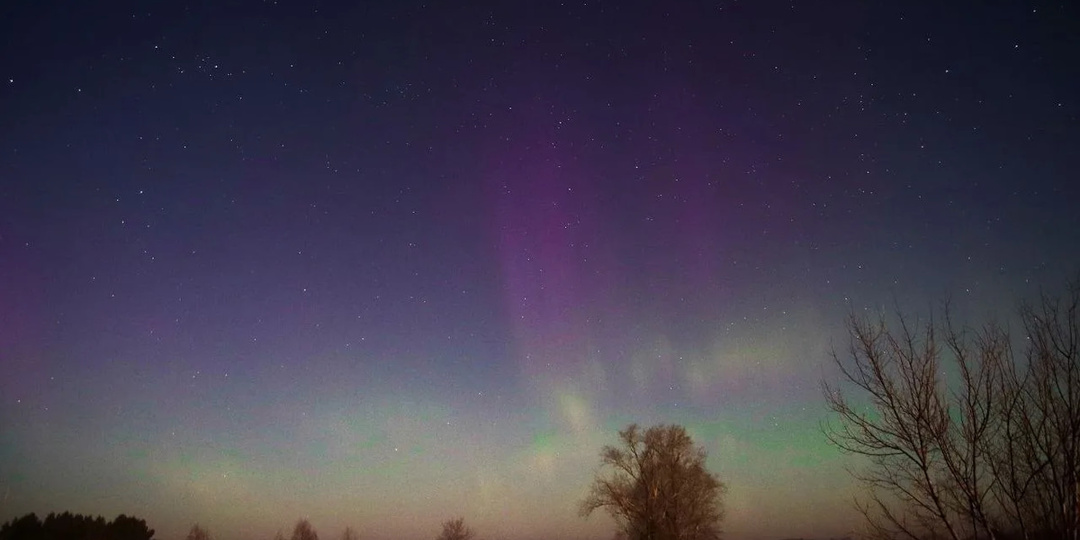 В Омской области наблюдали пугающе интенсивное северное сияние