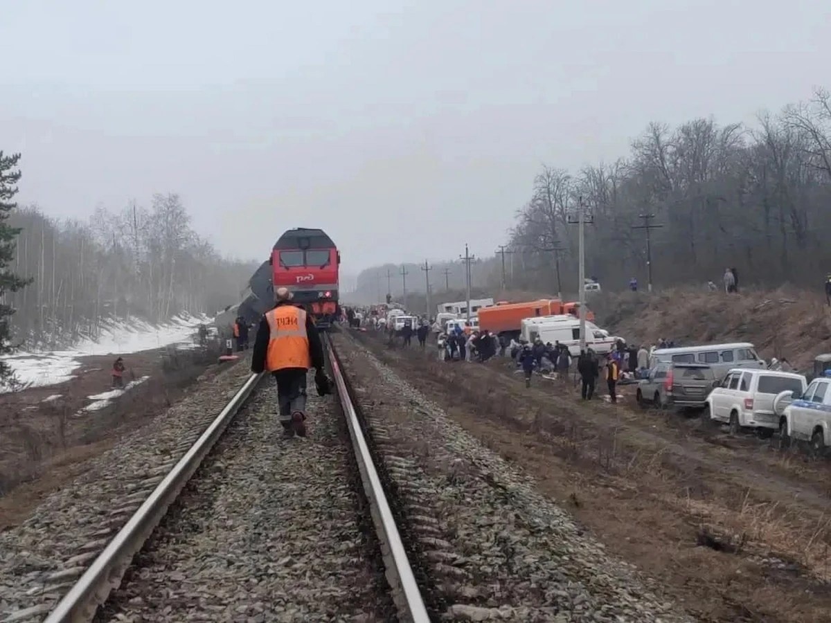    В Ульяновской области сошли с рельсов вагоны поезда. Фото приволжской транспортной прокуратуры