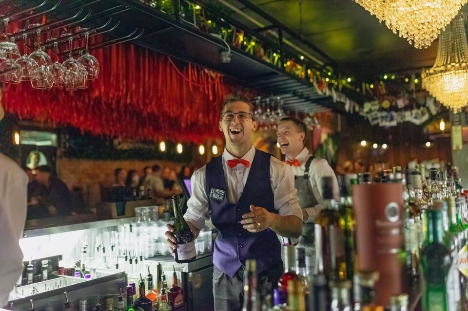    Бар "Крыша". Источник: t.me/kryshabarnaul