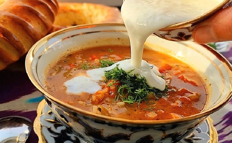 Жареный узбекский суп Мастава: секреты традиции и вкус, который сближает