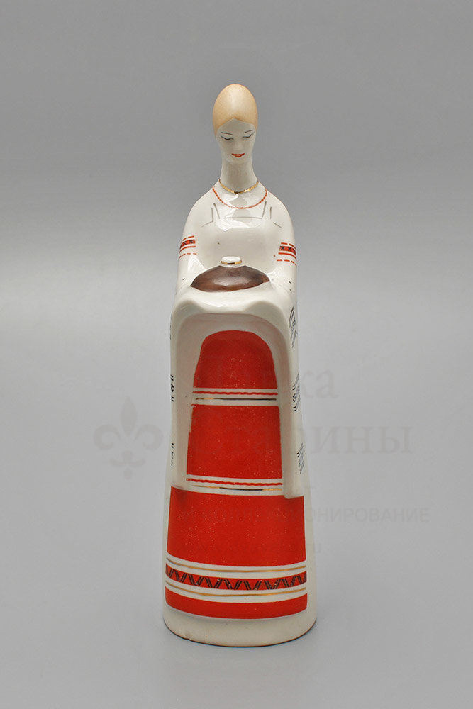 Статуэтка «Хлеб-соль», скульптор Прокопенко Н., Сысертский завод, 1960-77 гг. Фото с нашего сайта dvaveka.ru