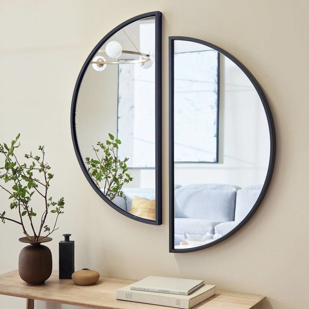 Чёрное настенное зеркало “Омаха”