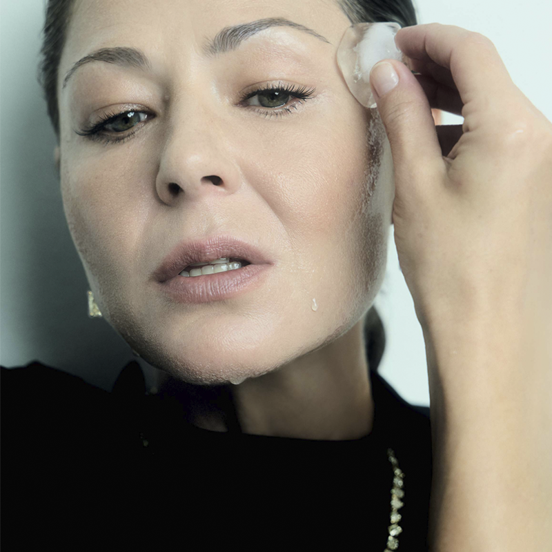 Елена Лядова в серьгах и колье Mercury Classic