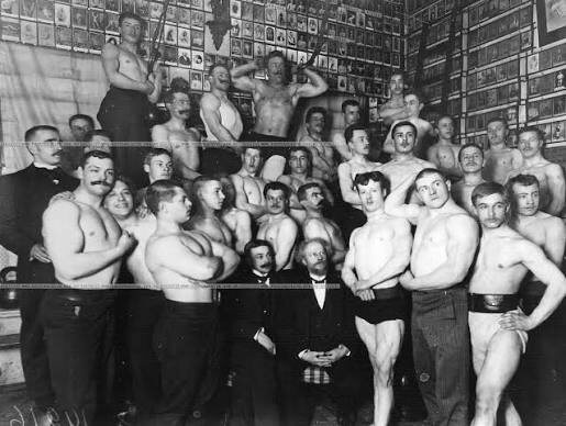 1895
