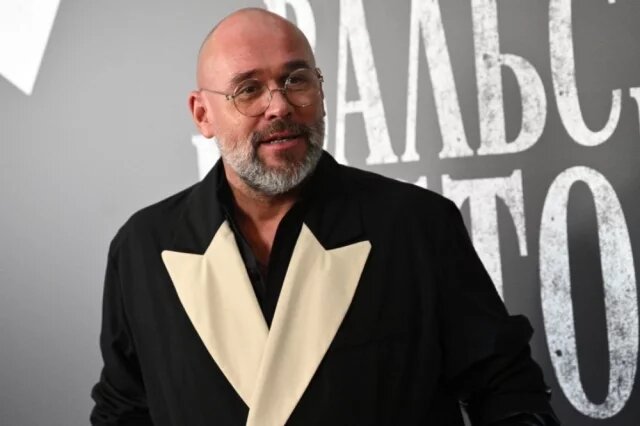    Как приготовить борщ с уткой «Отвал башки» по рецепту Максима Аверина?